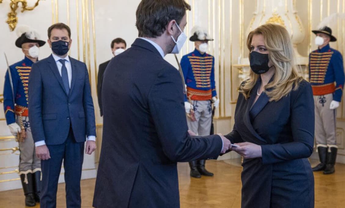 Čaputovej outfity počas demisií ministrov: Ktorému z nich poslala jasný odkaz?