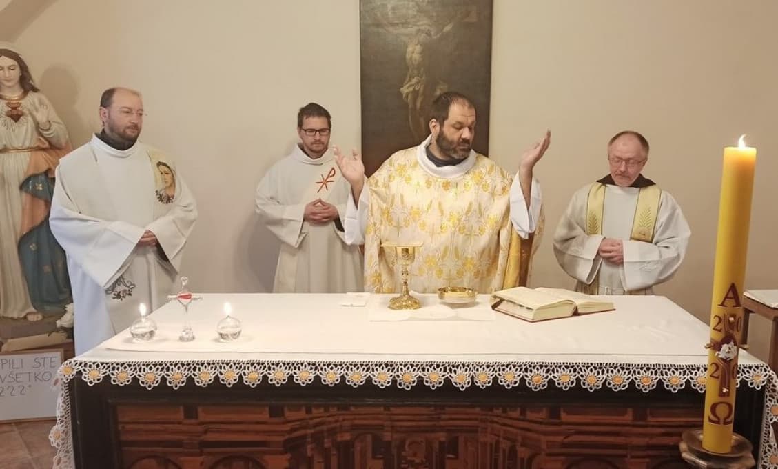 Kňaz Borkovský: Učiť chlapcov, že budú mať svoju sexualitu naplno vo svojej moci, je utópia