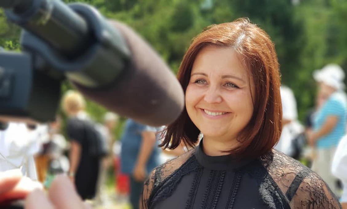 V Žiline chceli poďakovať za boj proti covidu graffitami na stene. Niekto im tam dopísal: „Podvod“
