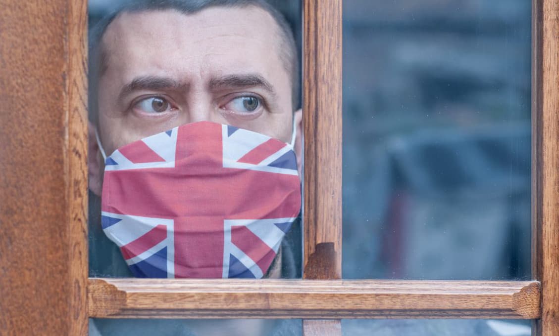 Zaočkovaných v Británii je už takmer 60 percent, a predsa čísla nakazených opäť dramaticky rastú