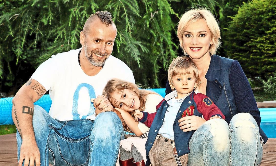 Bekr sa zahral na zákon a upozornil okoloidúceho na rúško. Takmer dostal po pysku pred svojimi deťmi
