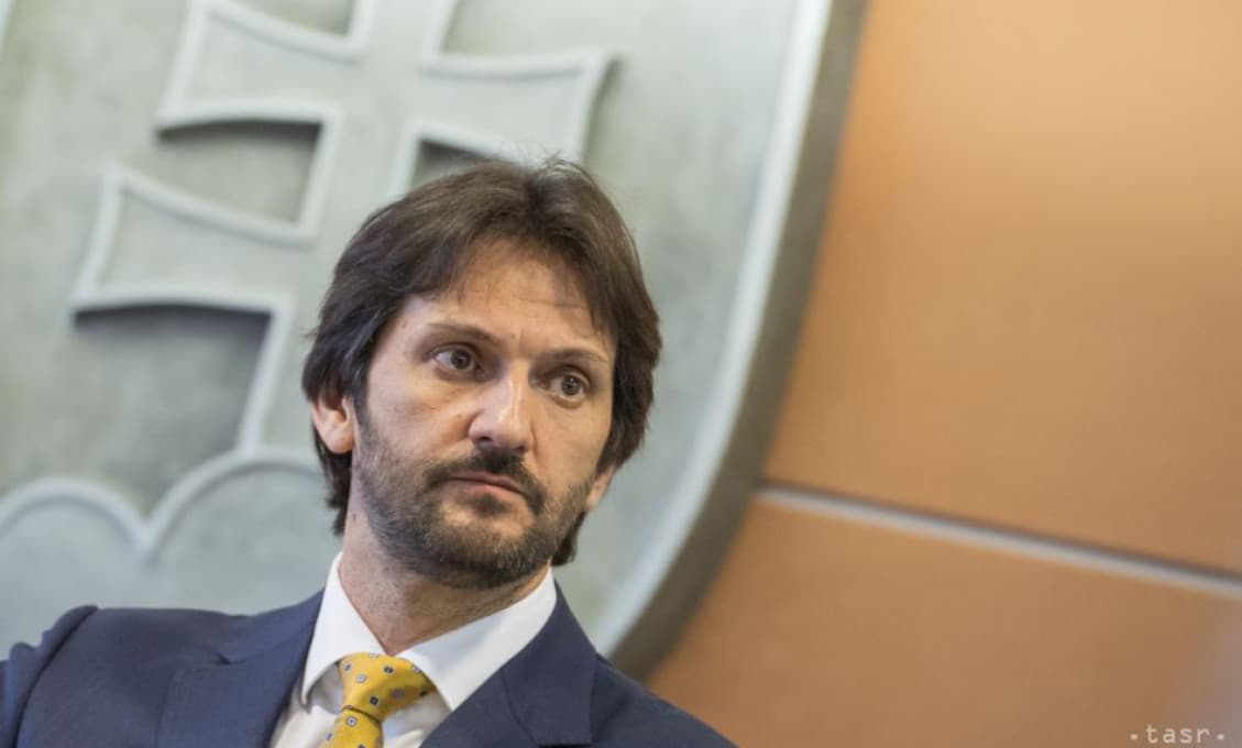 Aktuálne: Robert Kaliňák je na výsluchu na Prezídiu PZ v kauze Očistec