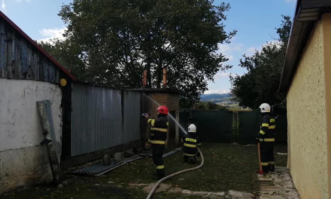 V Petrovej pri Bardejove horela prístavba rodinného domu
