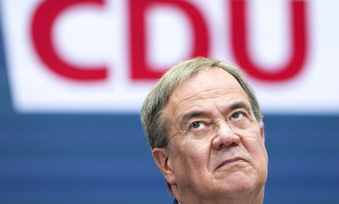 Nemecko: Laschet chce rokovať o koalícii s FDP a Zelenými