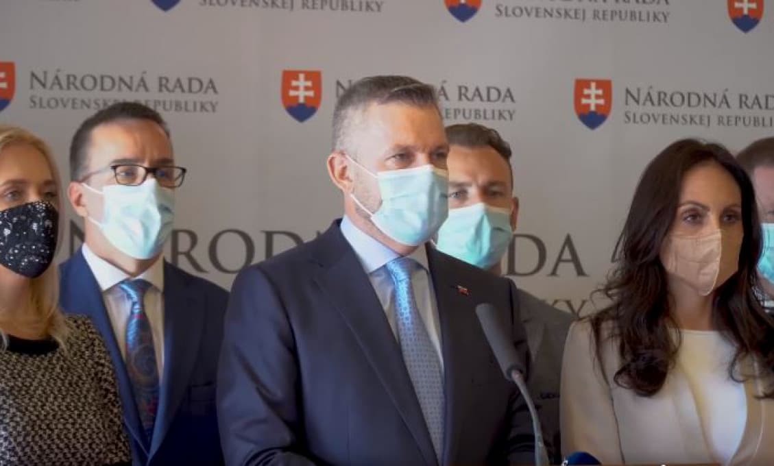Peter Pellegrini: Drastické znižovanie príjmov je neprípustné