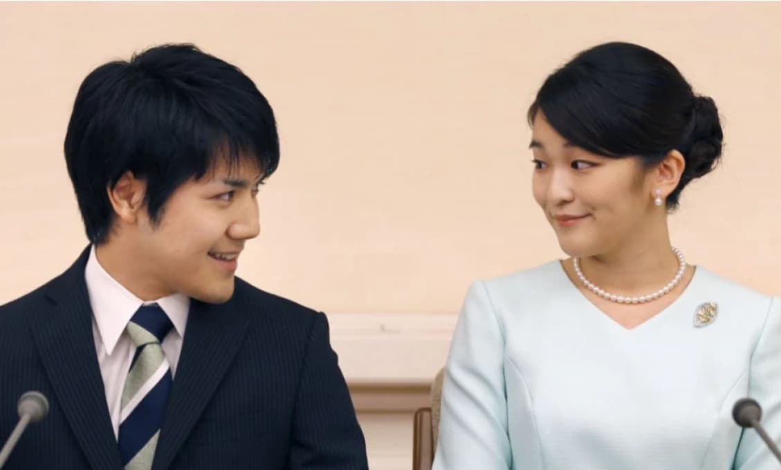 Japonsko: Bývalá princezná Mako a jej neurodzený manžel opustili krajinu