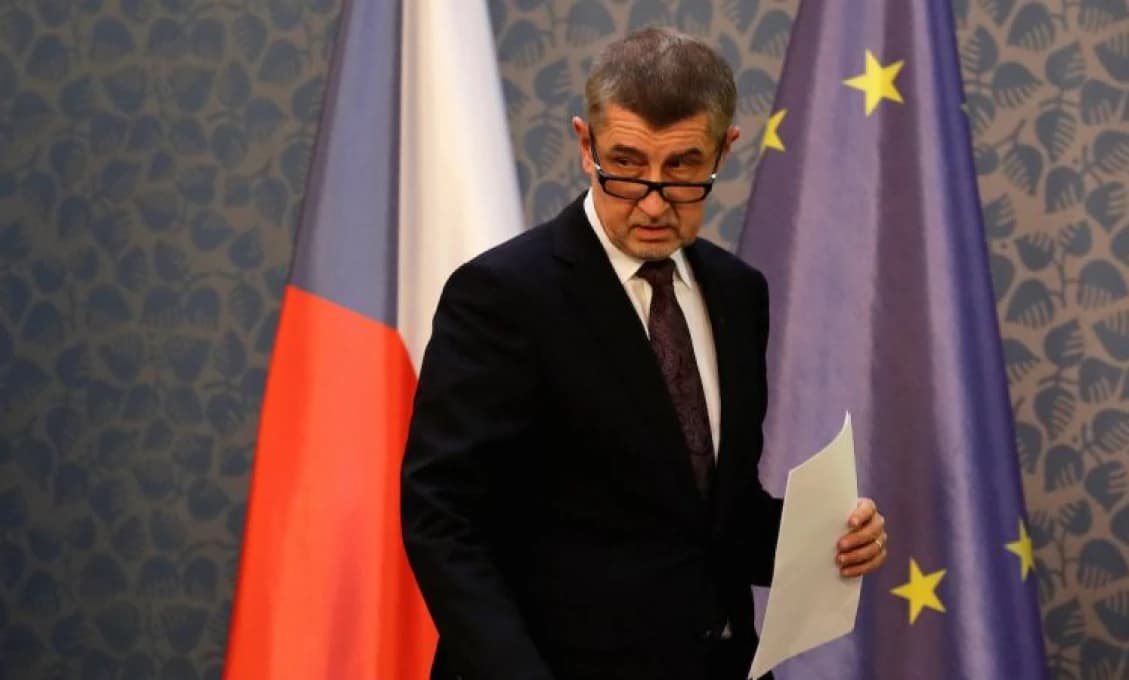 ČR: Vláda sa nezhodla na nových epidemických opatrenia, v hre sú tri varianty