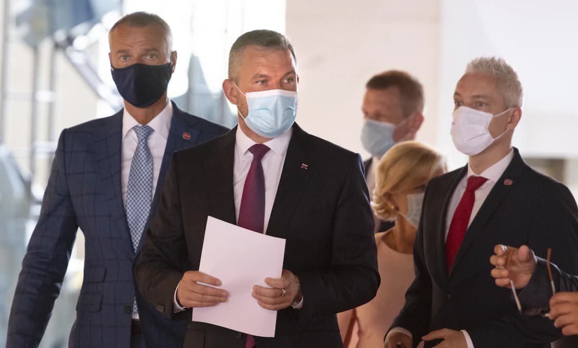 Hlas-SD vyzval prezidentku zvolať okrúhly stôl strán k zmene ústavy a referendu