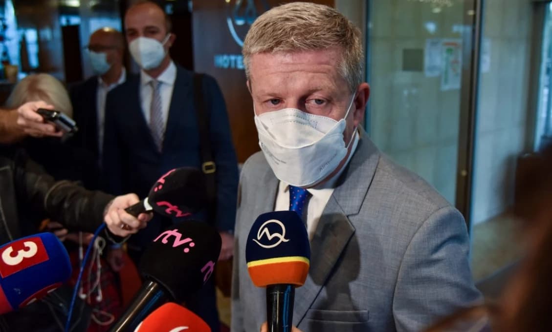Lengvarský o humanitárnej kríze: Slovákov prijmú aj nemocnice v zahraničí