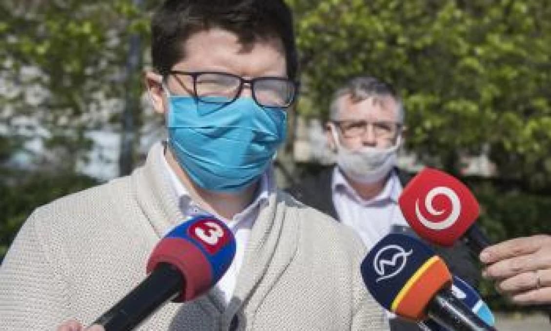 Gastro a hotely sú zatvorené už týždne, no vládu to netrápi!