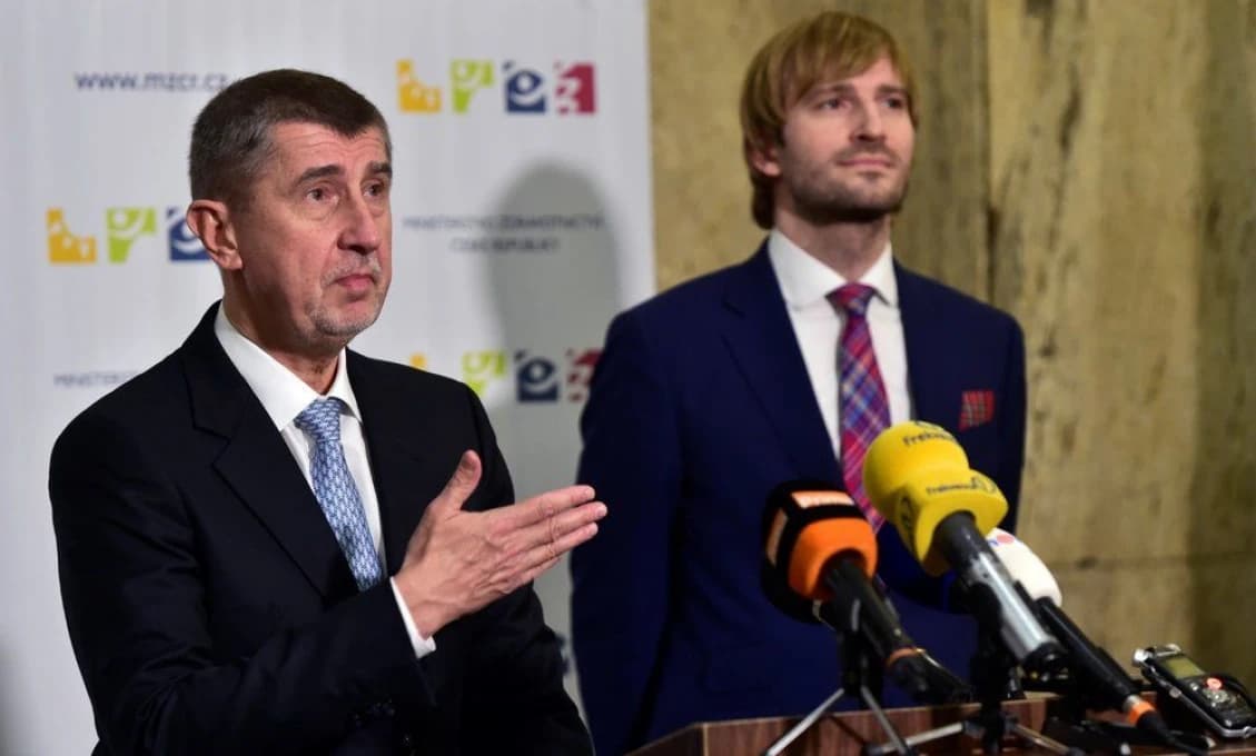 Vláda v susednom Česku bude o sprísnení opatrení rokovať o deň skôr, než plánovala