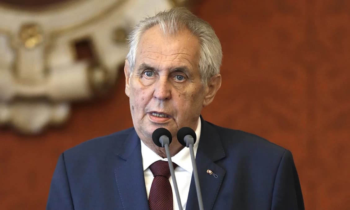 ČR: Zemana údajne nakazila covidom zamestnankyňa prezidentskej kancelárie