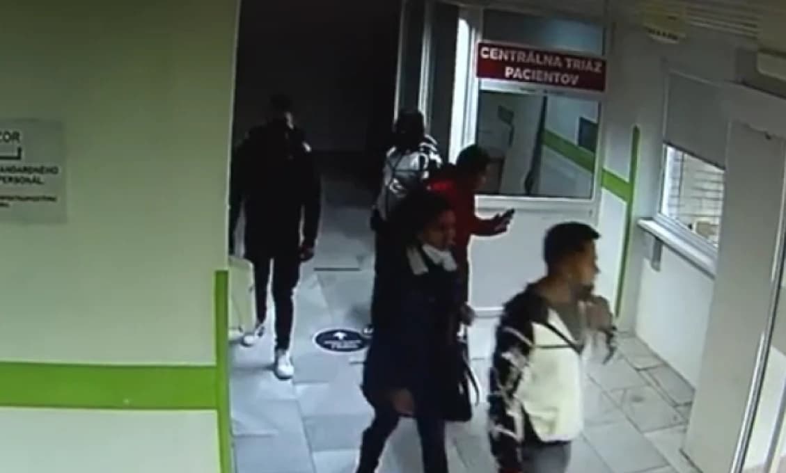 Agresia a vulgárne vyhrážky zdravotníkom sa stupňujú - príklad zo Svidníka