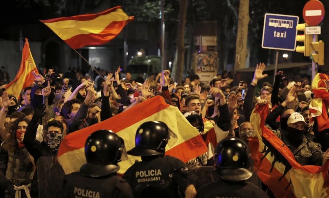 Madrid: Tisíce policajtov protestovali proti zmene "náhubkového" zákona