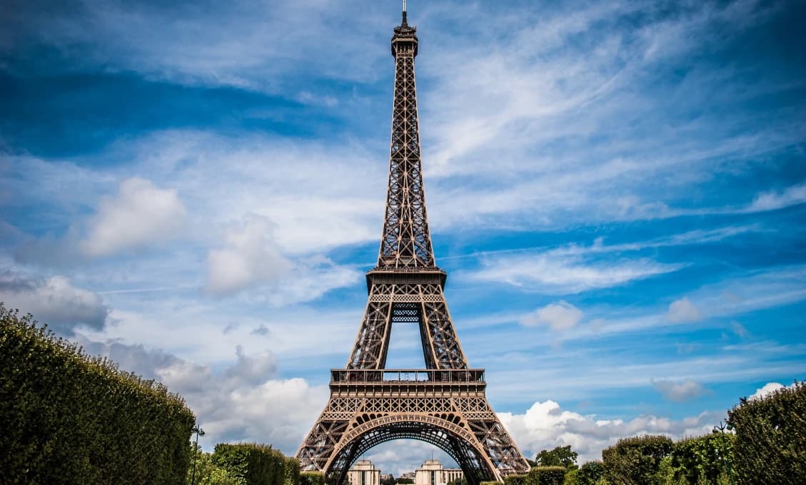 Európa je oddnes pod taktovkou Paríža