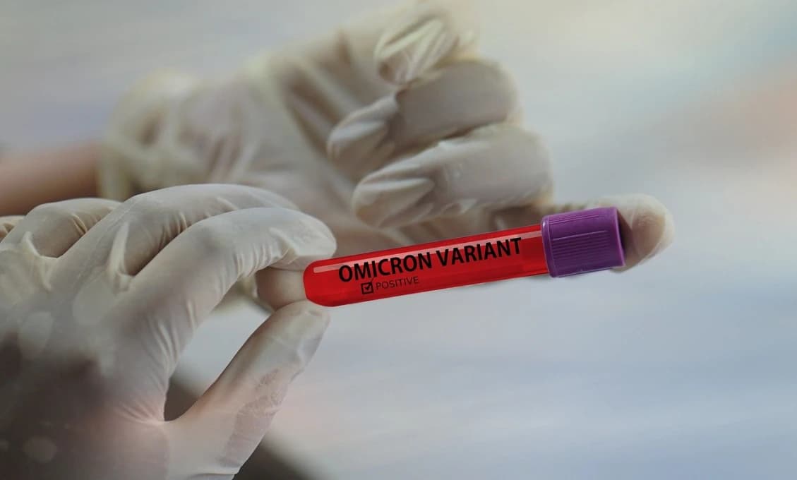 Čoraz viac štúdií ukazuje väčšie ohrozenie Omikronom po očkovaní
