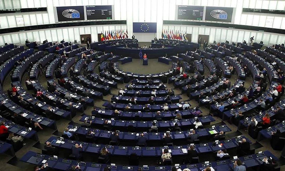 Časť slovenských europoslancov zvláštne vyhlasuje, že M. Žilinka hazarduje s dôveryhodnosťou SR