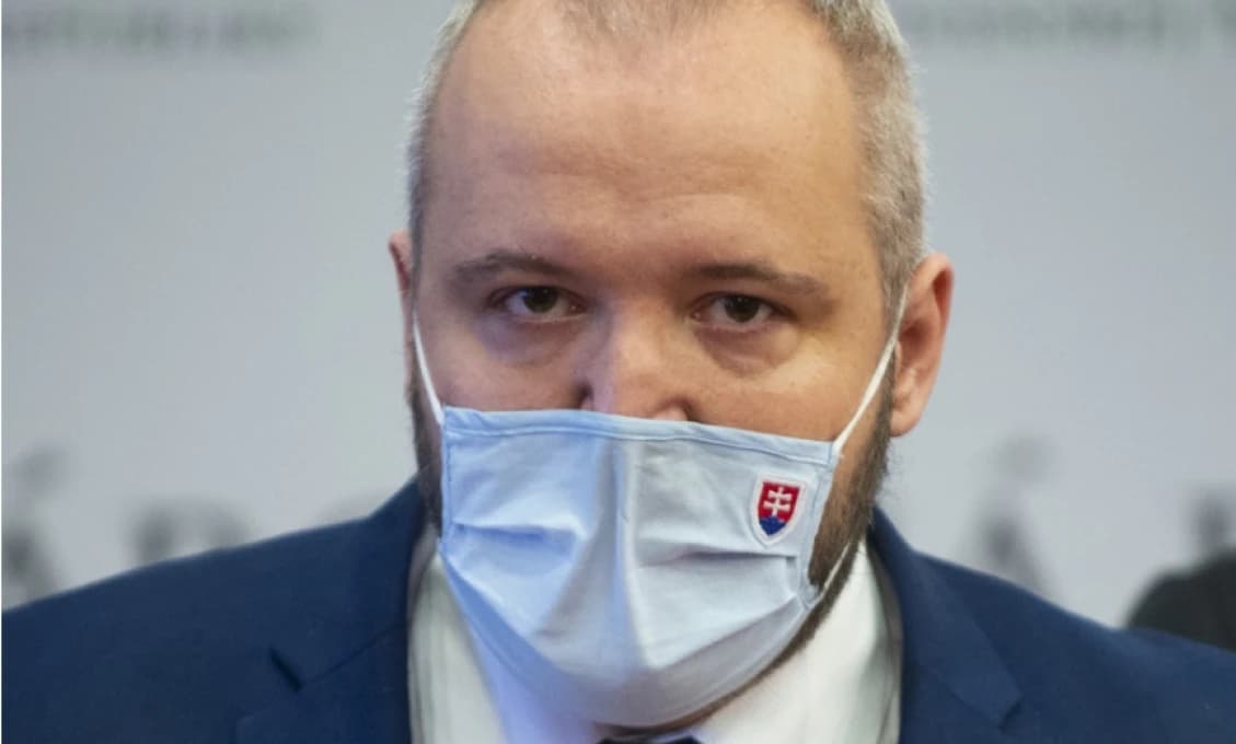 Svrček navrhuje upraviť v Ústave možnosti skrátenia volebného obdobia, Taraba to už avizoval