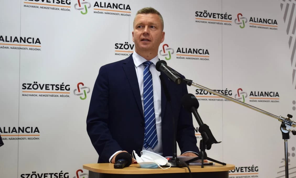 Voliči maďarskej Aliancie sa medzi sebou sporia. ALE, musia si vraj na seba zvyknúť