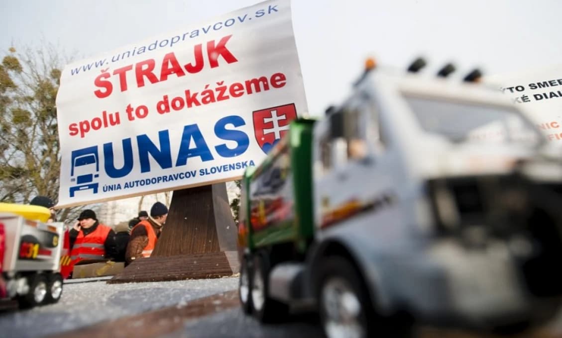 Autodopravcovia začínajú ostrý štrajk