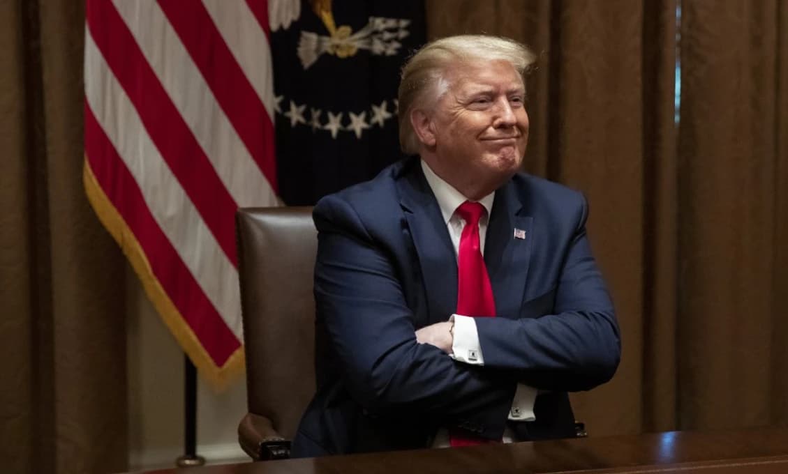 Lietadlu v ktorom letel Trump zlyhal motor