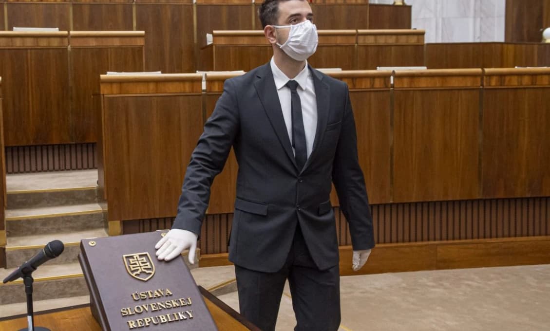 Poslanec Ňarjaš si vie užívať život! Svadobná cesta so skromnou Dubajčankou za niekoľko tisíc eur