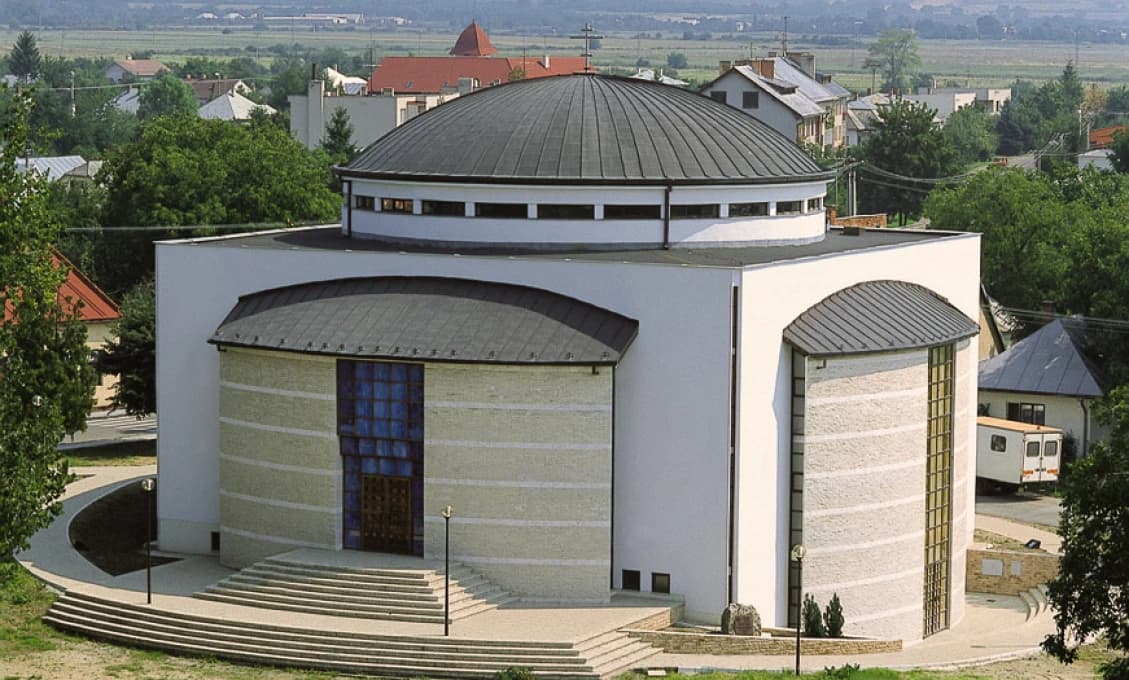 Do volebného súboja o post primátora Sobraniec ide päť kandidátov
