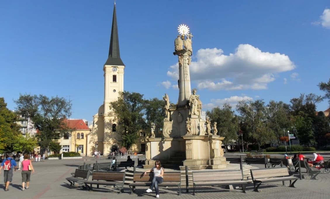 O post primátora Nových Zámkov zabojujú štyria kandidáti