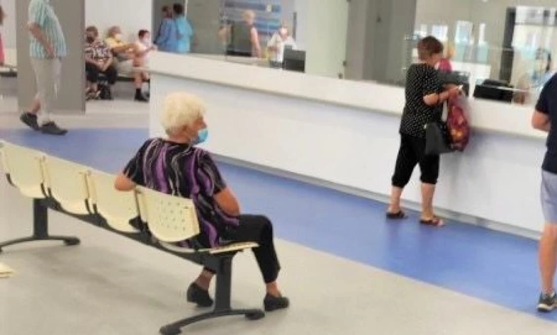 Ako fungujú nemocnice po hromadných výpovediach lekárov
