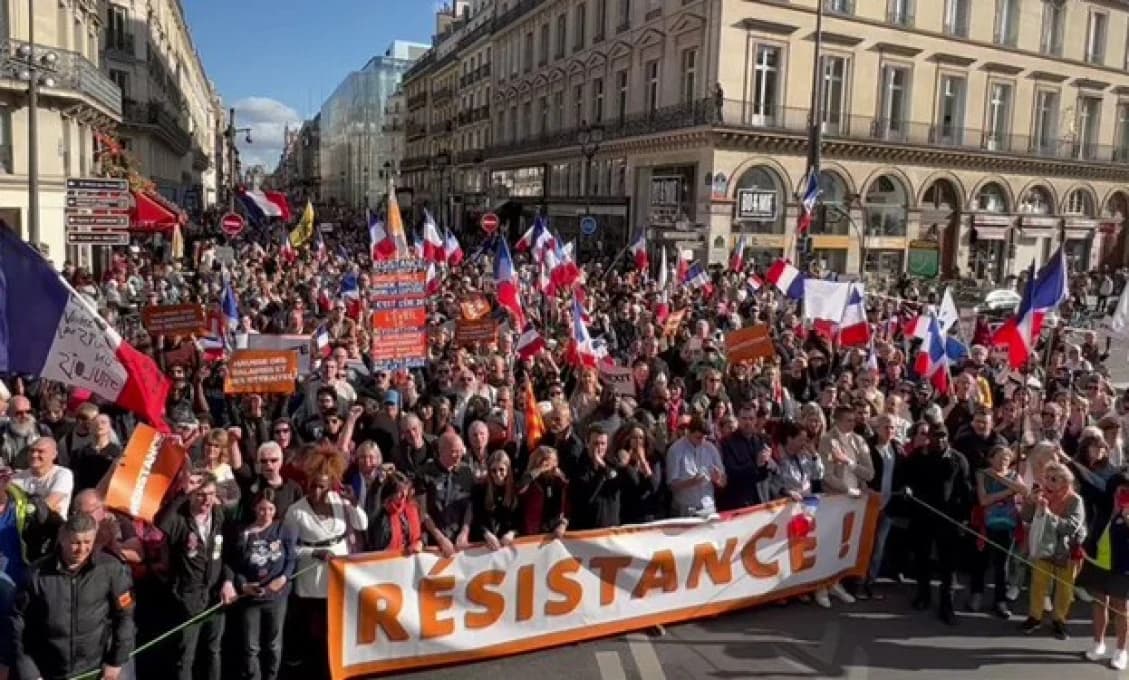 Európa v čoraz hlbšej kríze, protesty sa stupňujú. Čo bude ďalej?