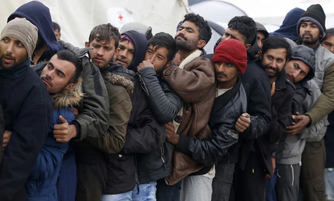 A JE TO TU! V KÚTOCH budujú stanové mestečko pre MIGRANTOV!