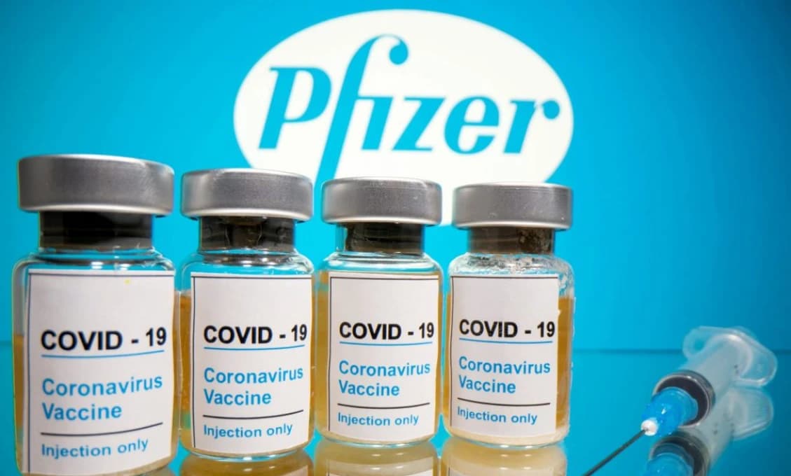 Pfizer: Kombinovaná vakcína voči chrípke a covidu je pripravená na testovanie