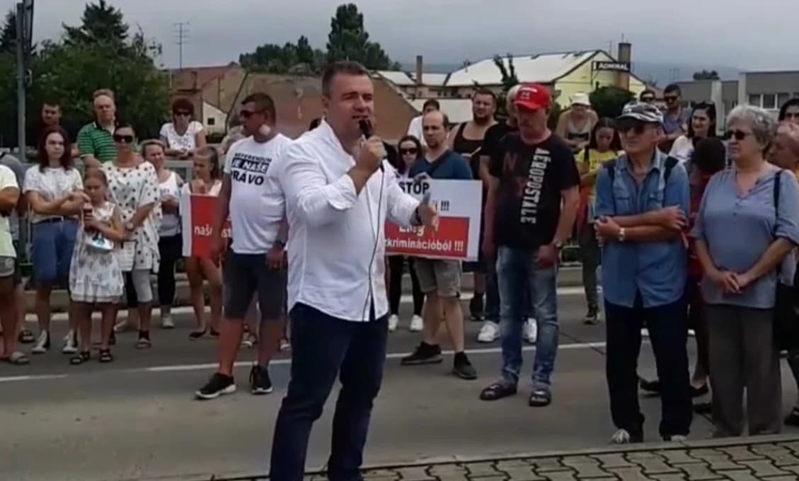 Slováci zúria: Prestaňte financovať politické strany zo štátneho! Aj tak pre ľudí robia...