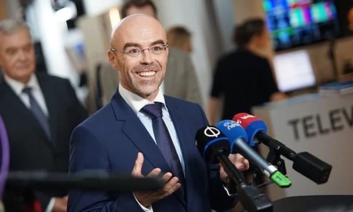 Prejav španielskeho europoslanca rozhodne STOJÍ za to. Nenávisť voči krajnej PRAVICI musí jednoznačne SKONČIŤ (VIDEO)