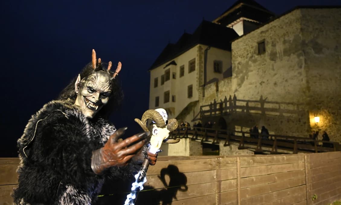 Trenčiansky hrad ovládnu v sobotu krampusáci