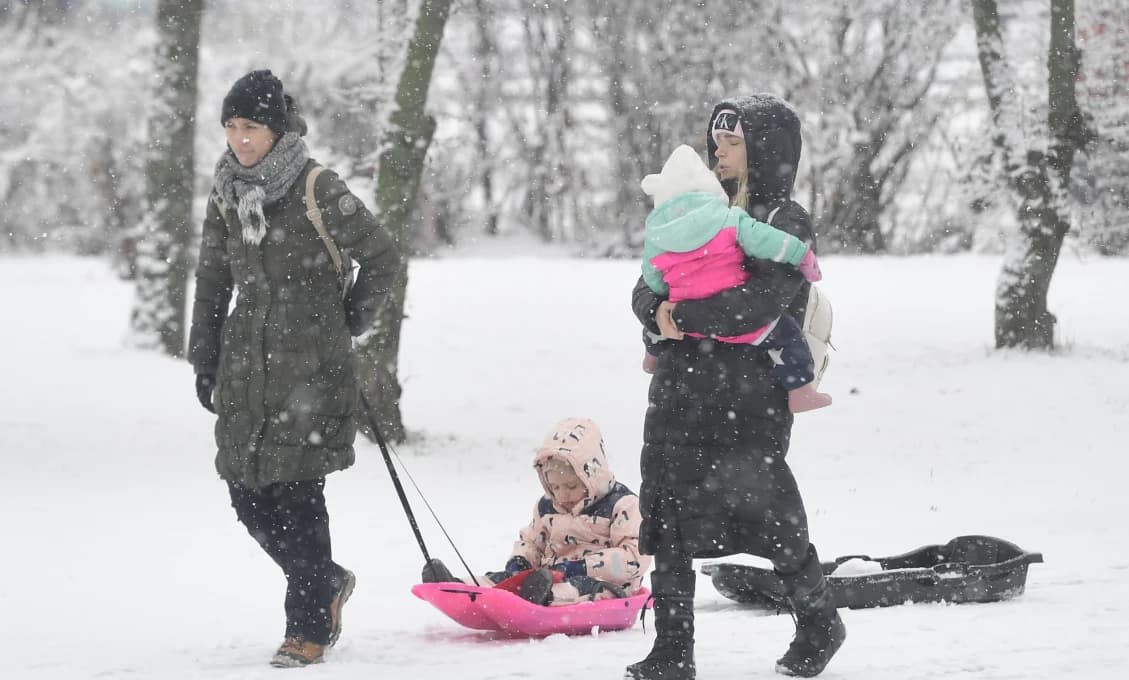 Zima od piatku UDRIE naplno! Slovensko čaká poľadovica a sneženie
