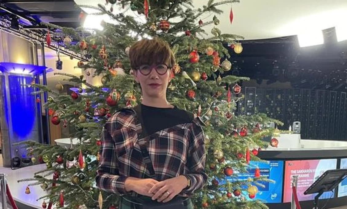 Prihrieva si Nicholsonová vlastnú polievočku? "AGÓNIU vlády HEGATOVIČA je potrebné ukončiť!"