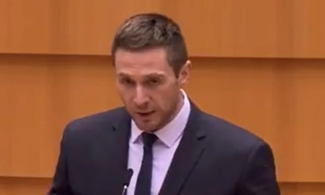 Milan Uhrík v šoku: Arogancia EK je jej právom! (VIDEO)