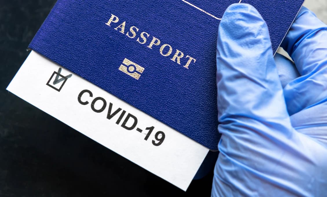 Japonsko bude od cestujúcich z Číny vyžadovať test na covid