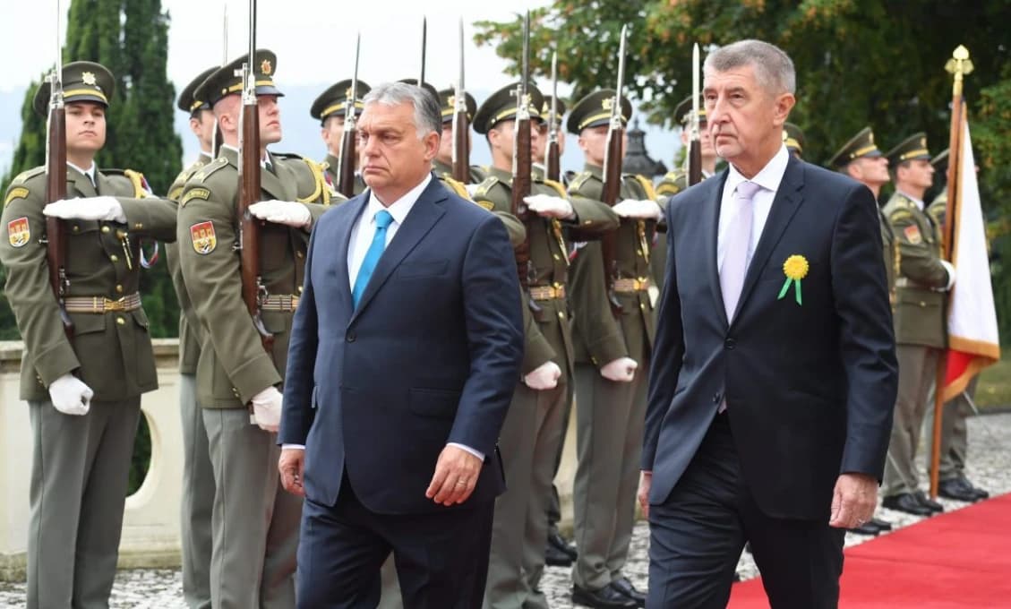 Orbán zablahoželal Babišovi k oslobodzujúcemu rozsudku: Bojuj ďalej!