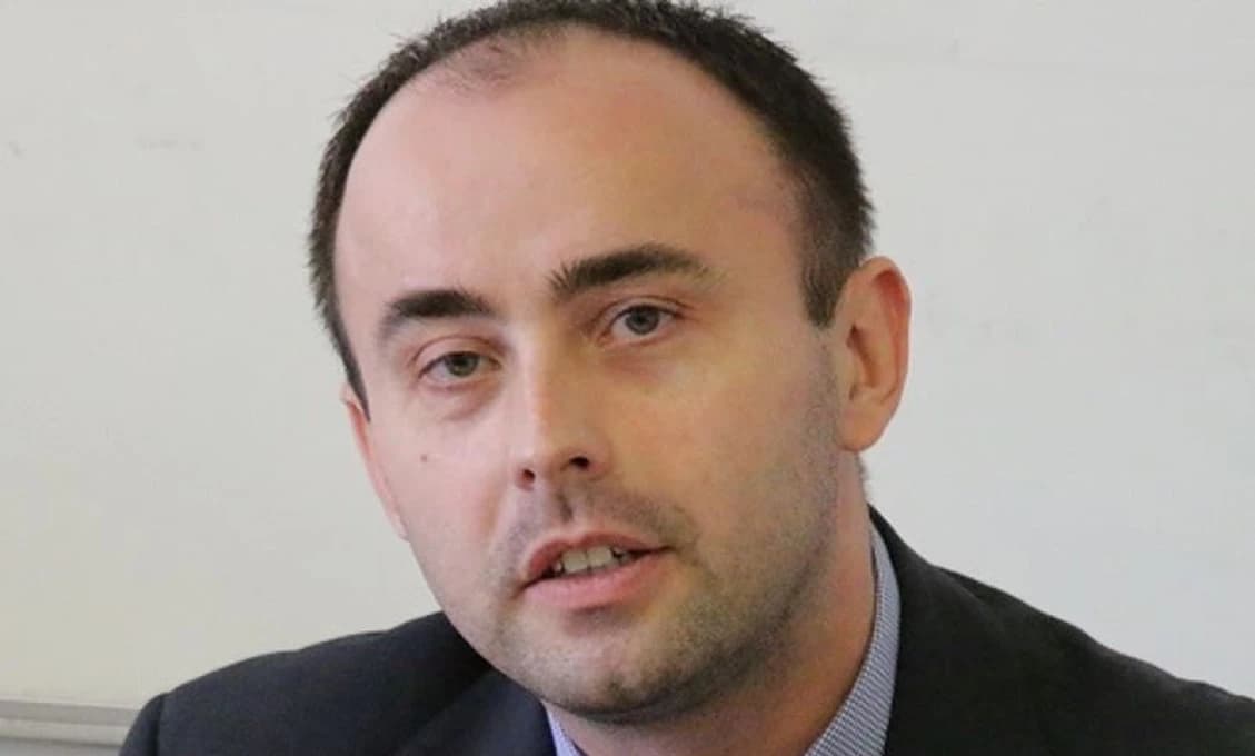Politológ: Účasť na referende je zdvihnutý prst pre vládu! Čaká nás škaredá a drahá kampaň