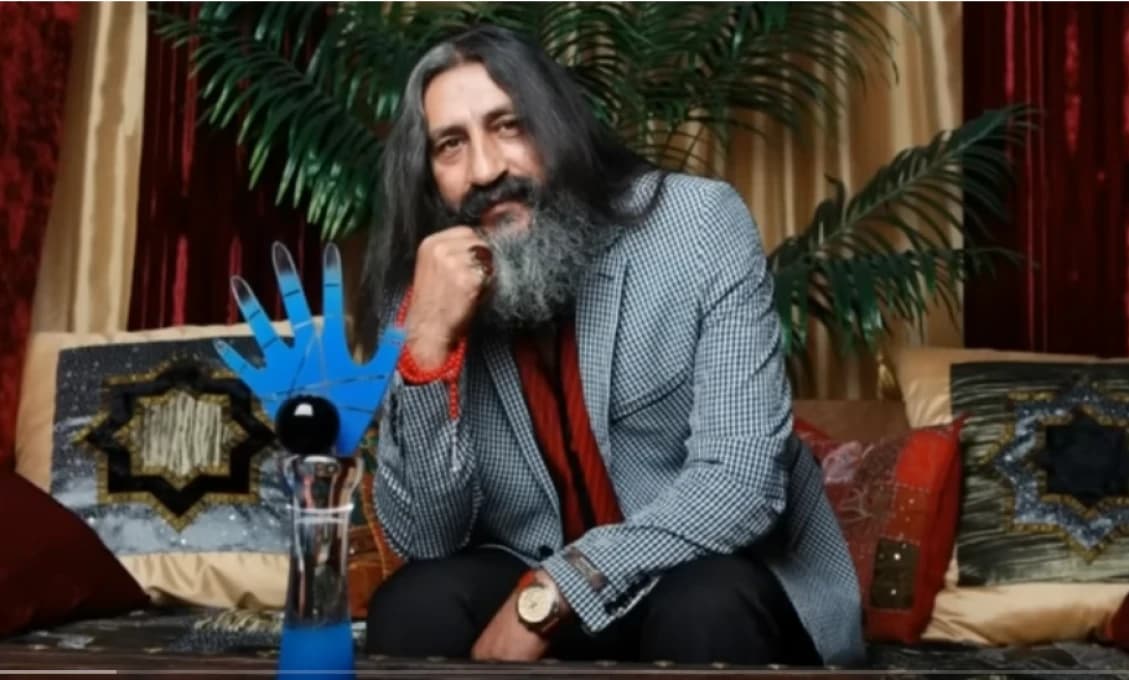 Rusko? USA? EÚ? Iránsky jasnovidec vie, čo bude