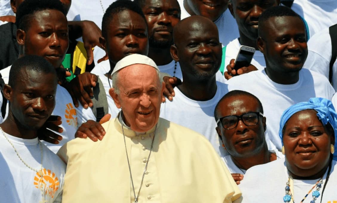 Pápež František: Africkí migranti do Európy hľadajú len „trochu blahobytu“