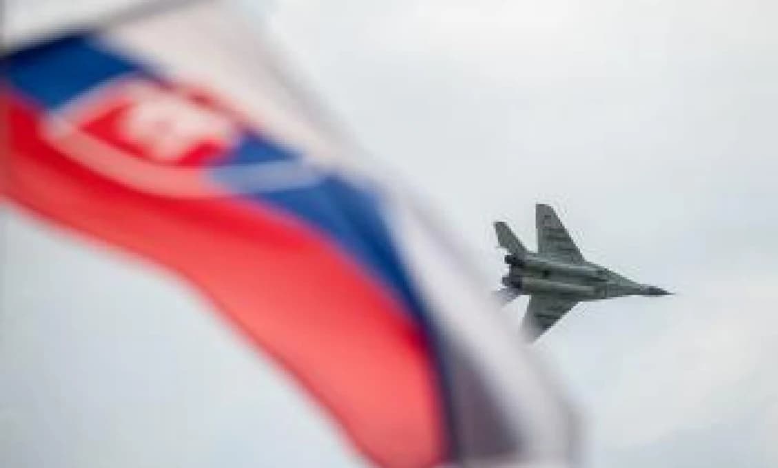 J. Naď žiada o presun rokovania v NR SR k darovaniu stíhačiek Mig-29 na Ukrajinu