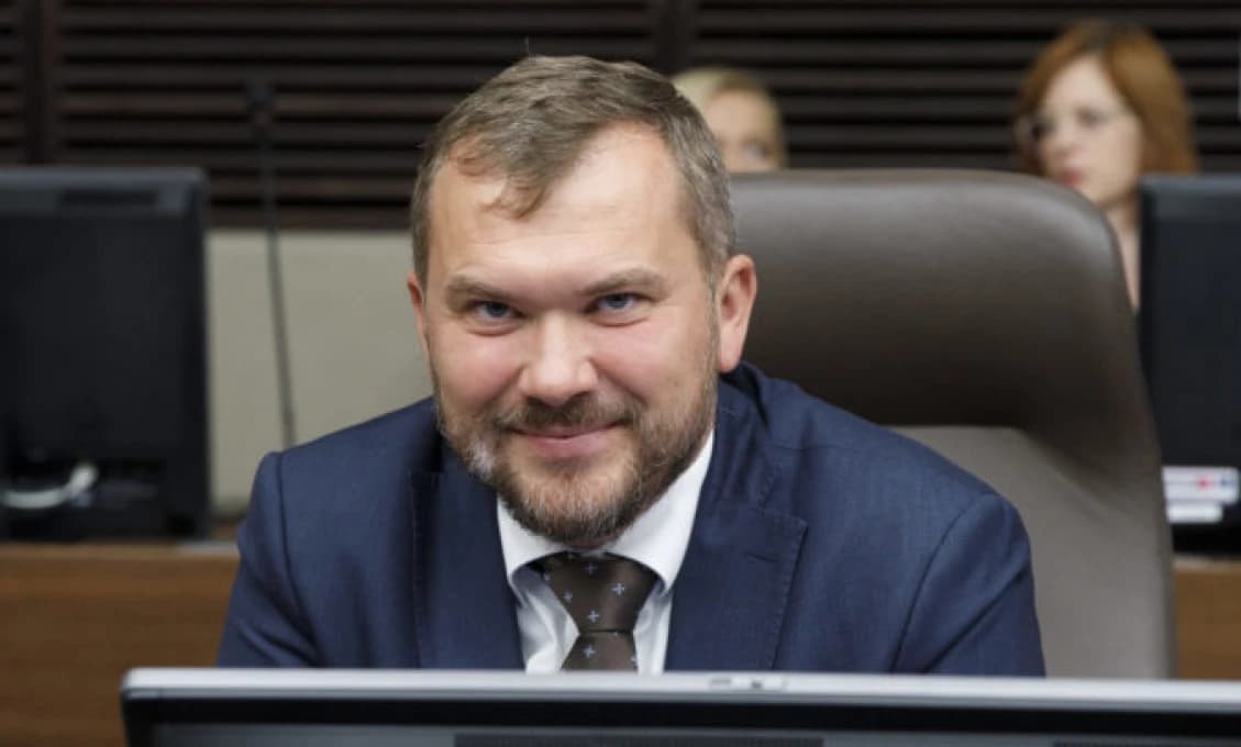 Karas nevidí dôvod na zmenu Ústavy SR v súvislosti s darovaním MiG-29