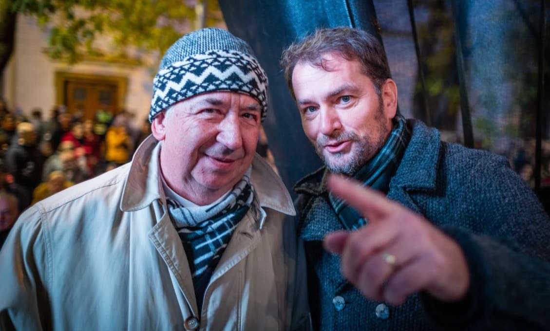 Nastal čas, aby Spojené štáty „vystúpili z týchto smiešnych nekonečných vojen", prehlásil Trump o sťahovaní vojakov zo Sýrie