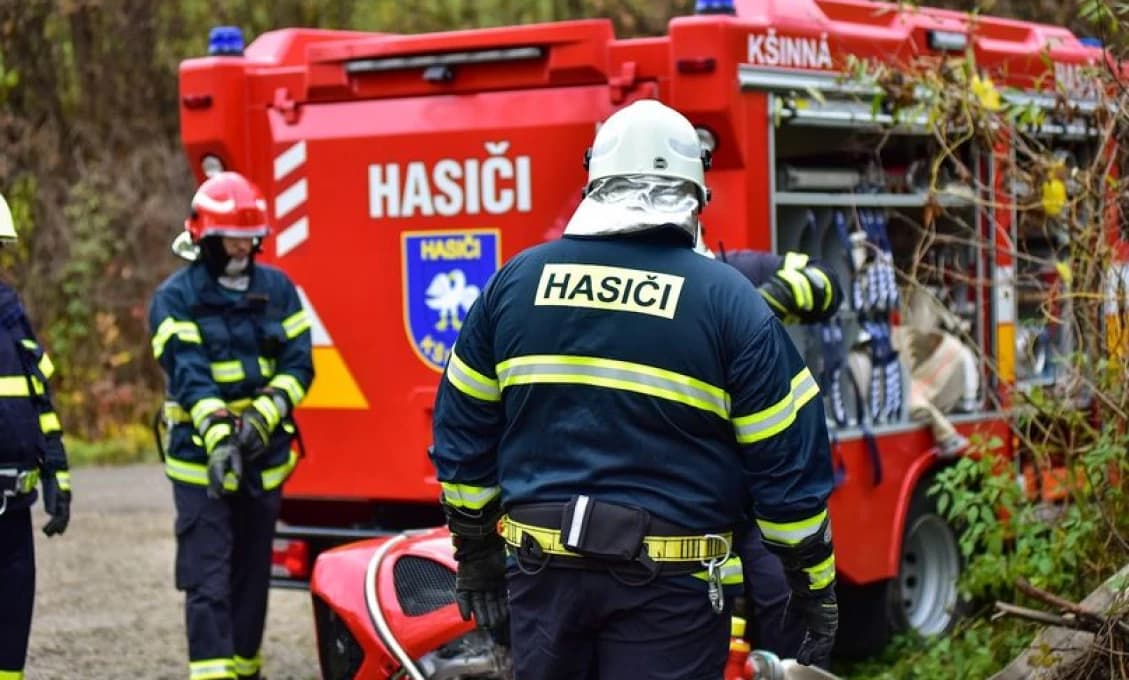 V Bratislave horel rodinný dom