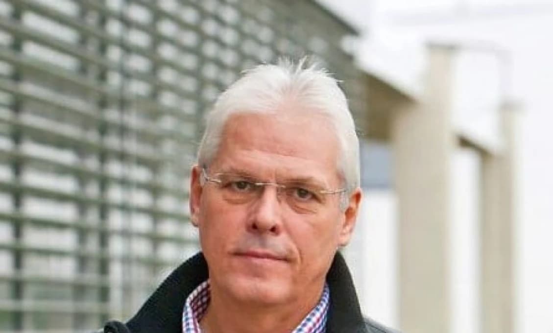 Karol Farkašovský: Všimnite si to pozoruhodné šermovanie so zodpovednosťou