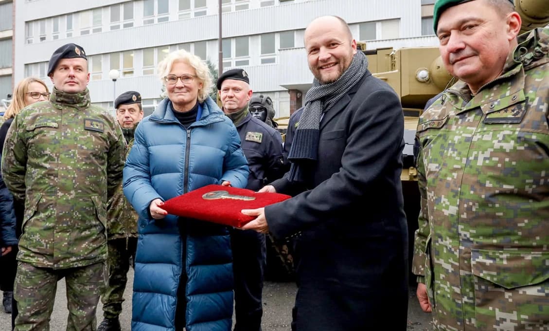Na Záhorí prebiehajú praktické skúšky jediného dodaného tanku Leopard 2A4
