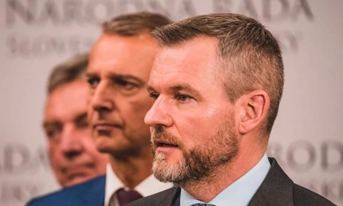 ABSOLÚTNY CHAOS medzi Hegerovými ministerstvami! Pani prezidentka, na čo ešte s výmenou vlády čakáte?